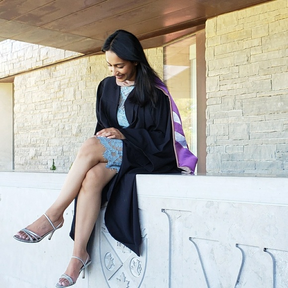 Meet your Posher, Aanchie - Picture 1 of 1